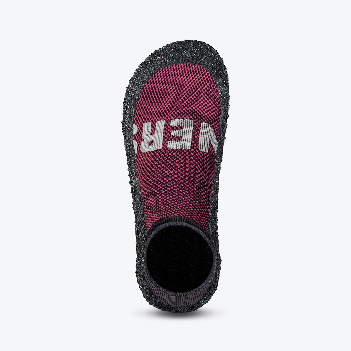 Essentials 2.0 Grape – zachraň ponožkobotu