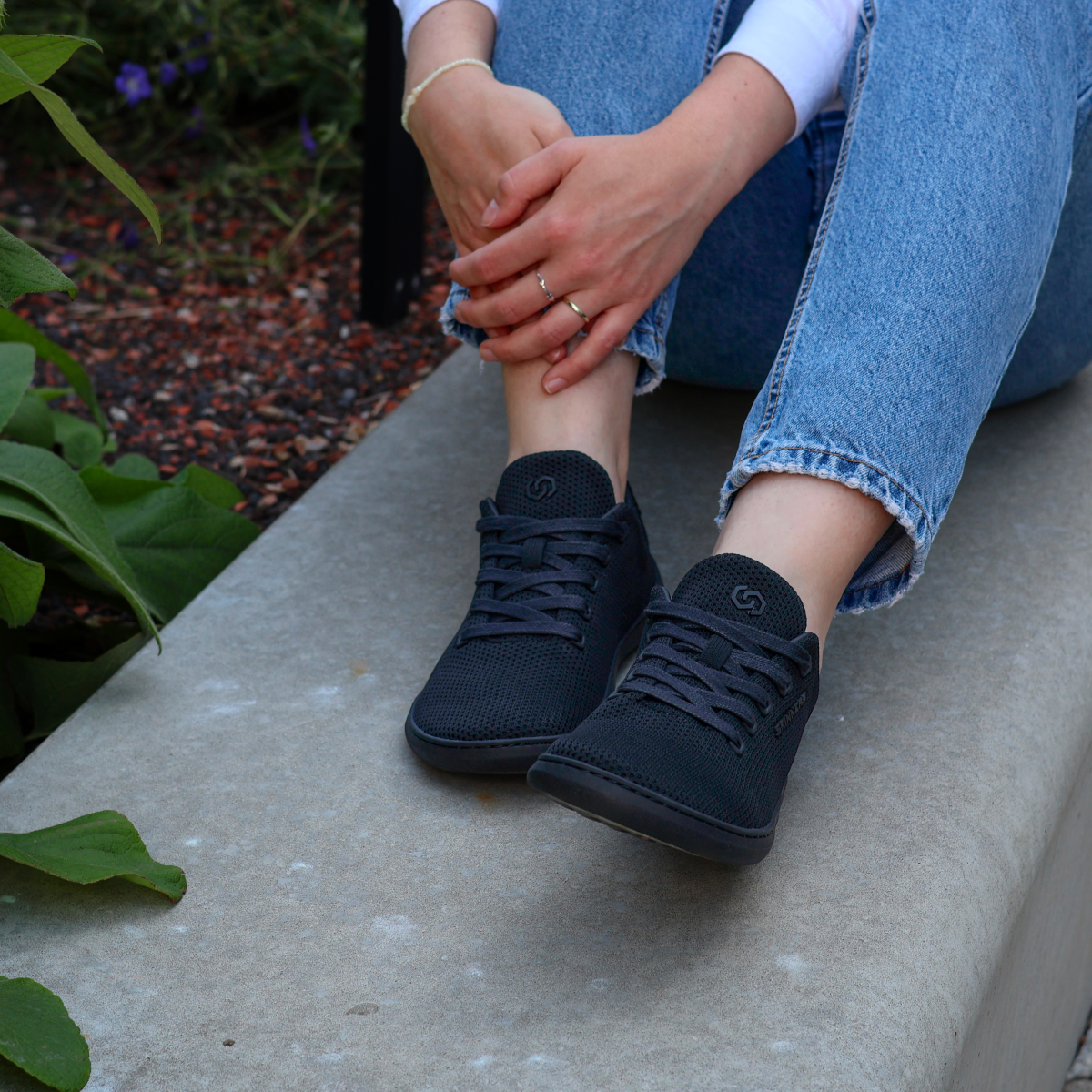 Globetrotter II True Black (Black)
