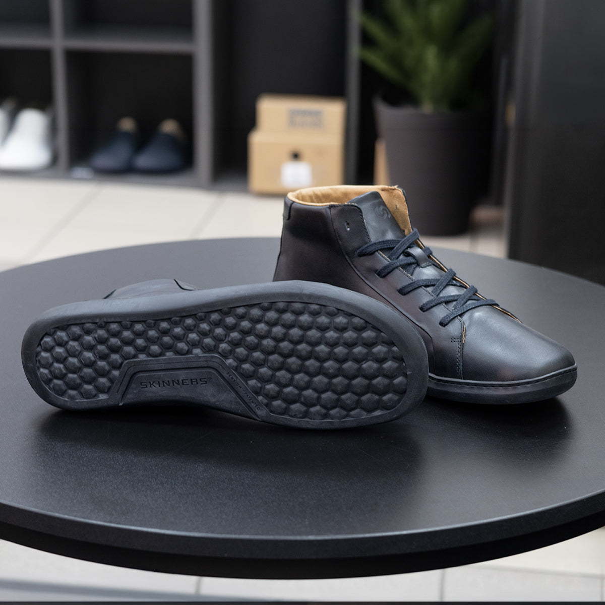 Moonwalker High Top Black (Black) – ments meg egy cipőt