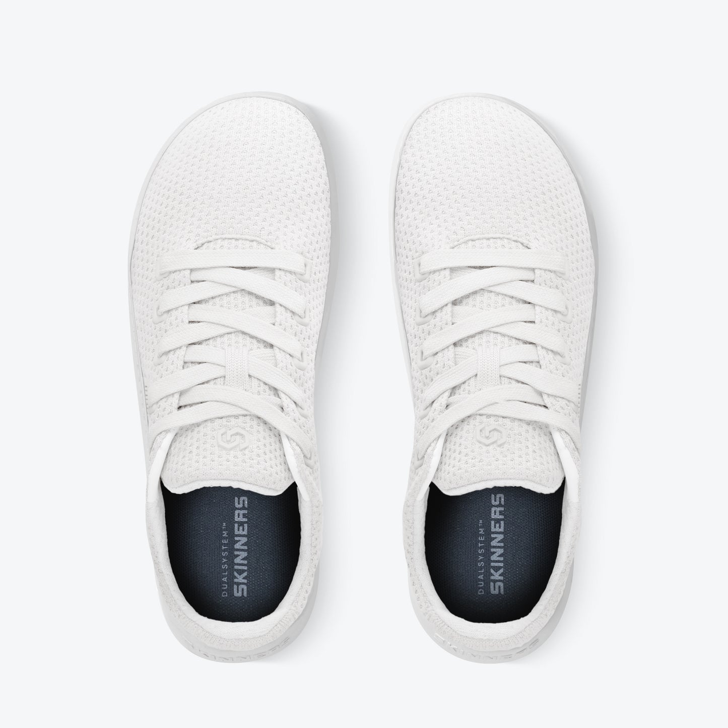 Globetrotter White